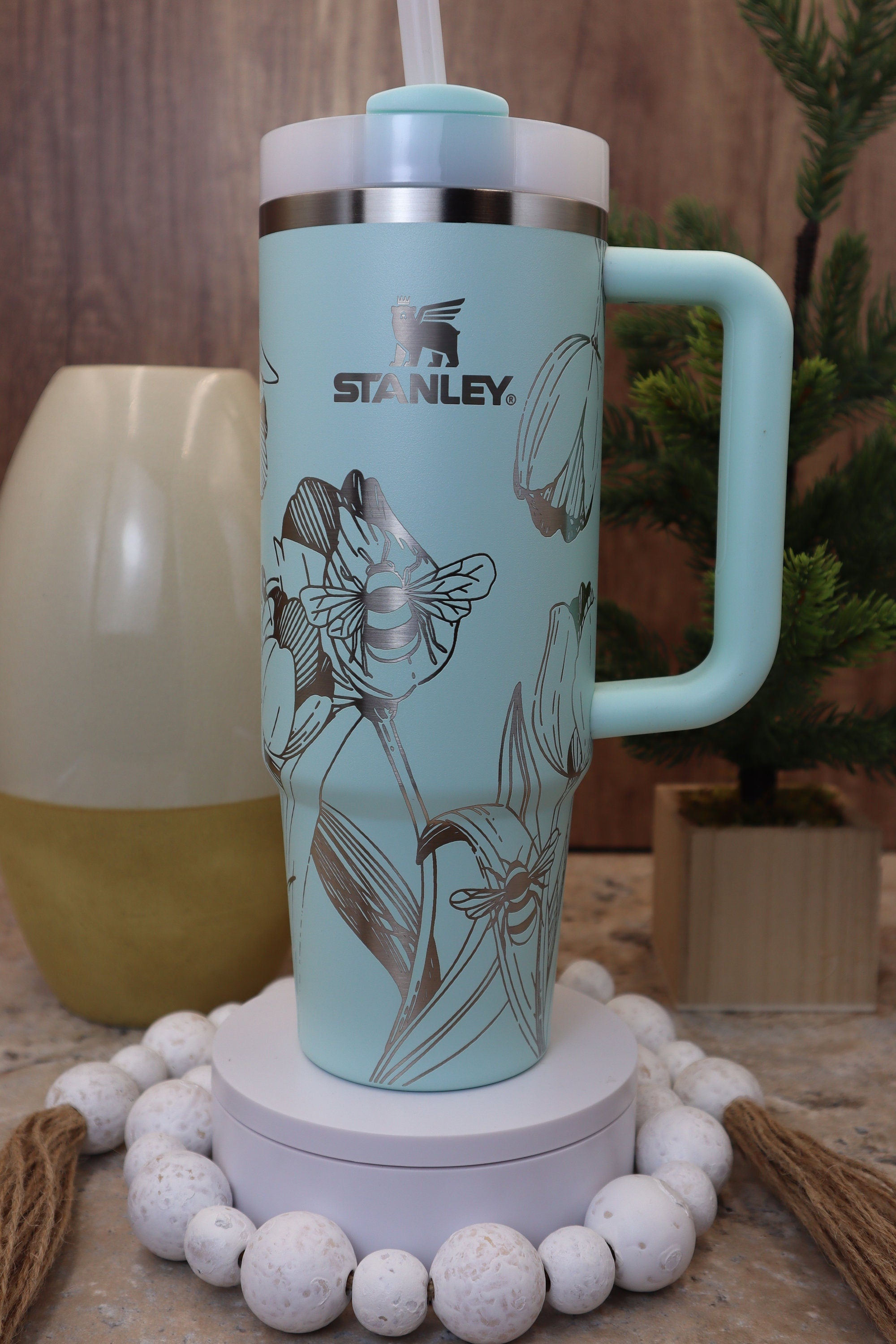 Tulips and Honey Bees Tumbler Wrap SVG | 40oz Laser Engraving File | Rotary Engrave Digital Design | Floral SVG Design